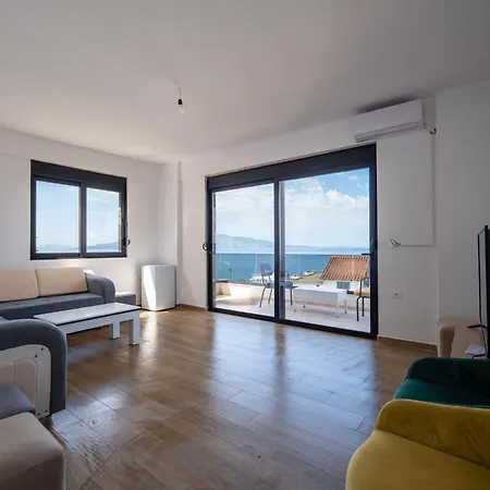 Golden Sun * Sarandë