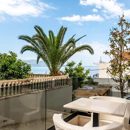 Golden Sun * Sarande