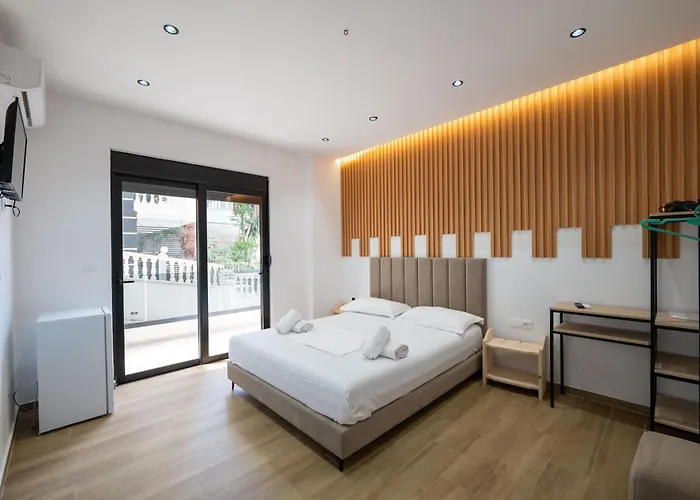 Golden Sun * Sarandë